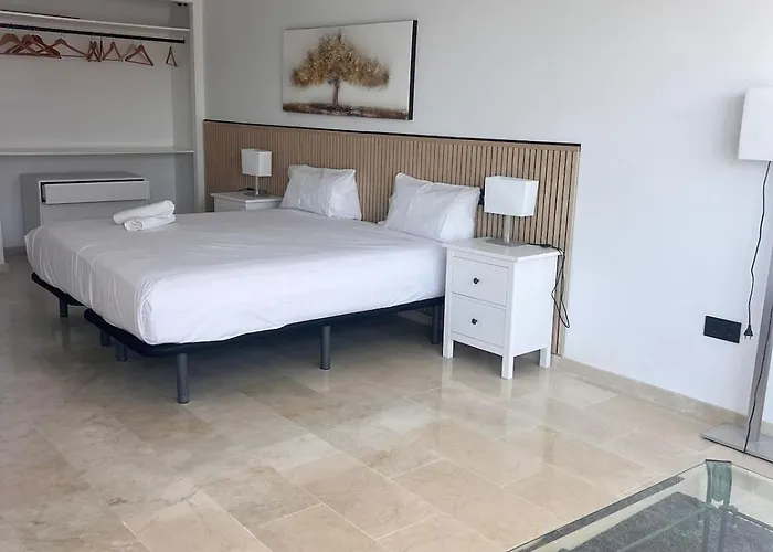 Luxury Beachfront Bright And Spacious By Turivida