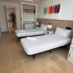 Luxury Beachfront Bright & Spacious By Turivida Apartment *