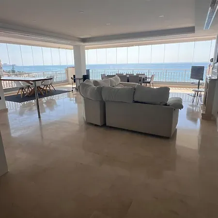 Luxury Beachfront Bright & Spacious By Turivida Apartment *