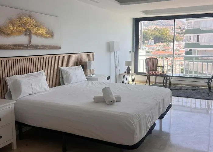 Luxury Beachfront Bright And Spacious By Turivida *