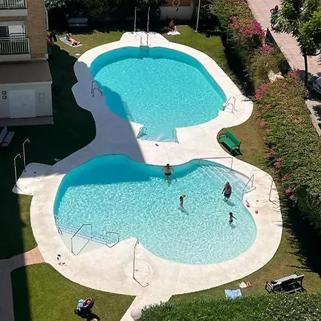 Luxury Beachfront Bright And Spacious By Turivida